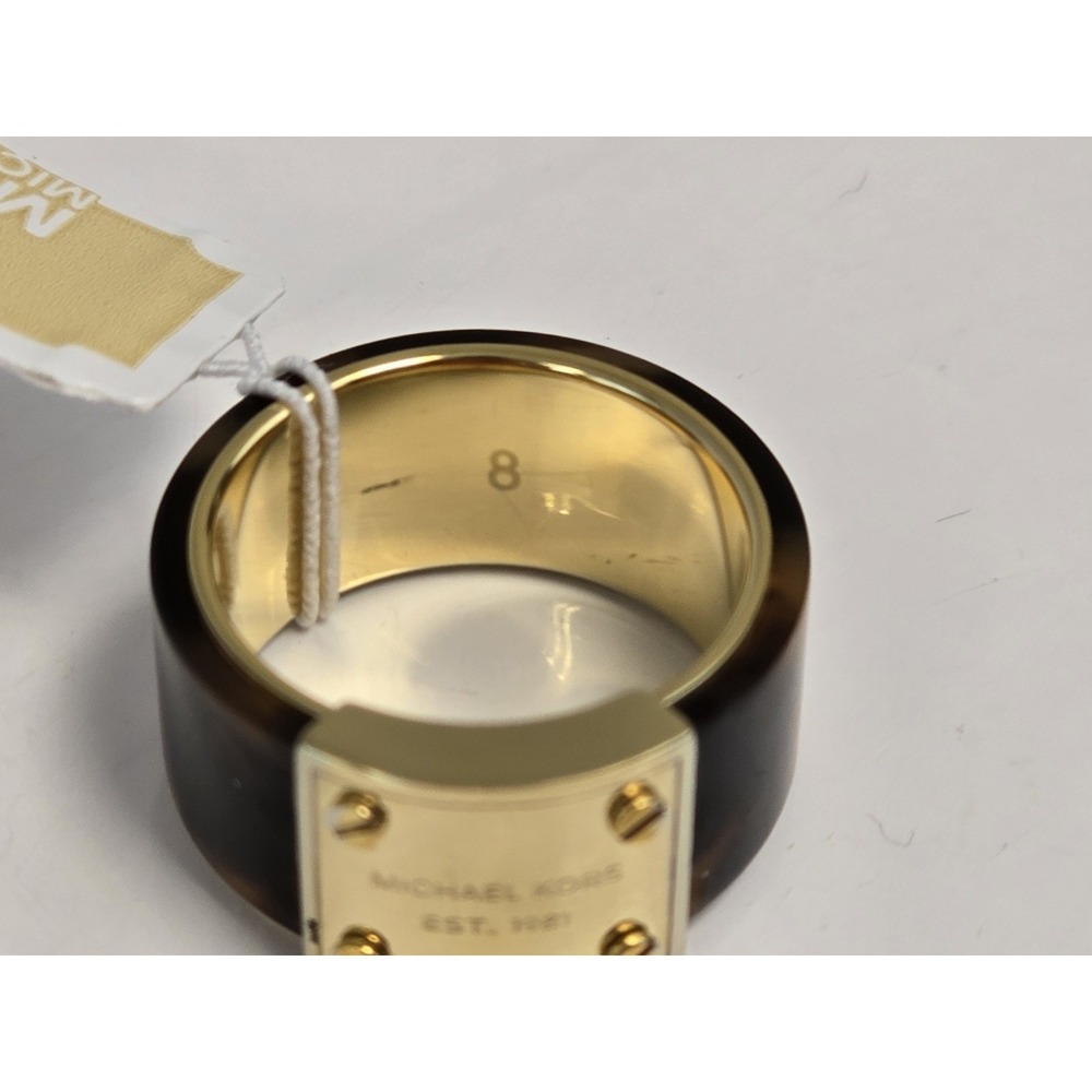 Michael Kors EST 1981 Logo Plaque Ring Gold Size 8 New NWT $75 - Picture 2 of 7